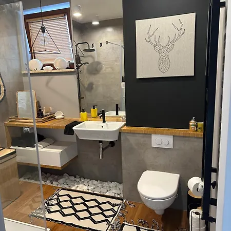 Bovis Center Redlowo *