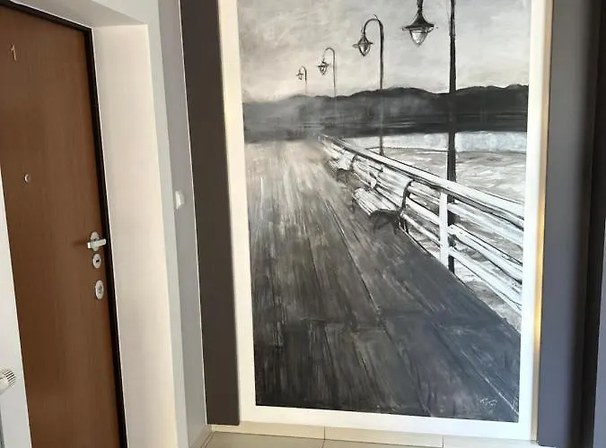 Bovis Center Redłowo *