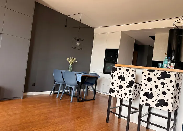 Daire Bovis Center Redlowo *